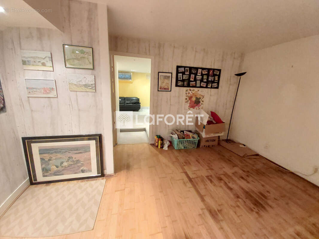 Appartement Villemomble 3 pièce(s) 72 m2 - photo 15