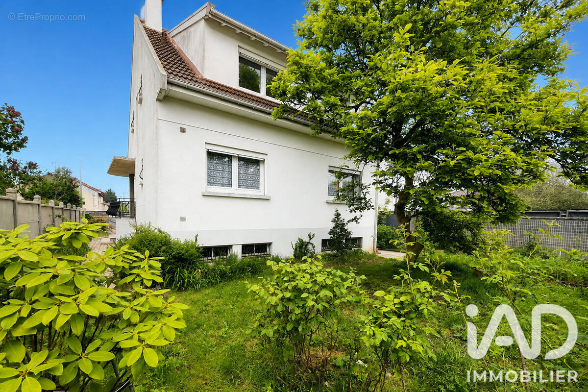 Photo 1 - Maison à NOISY-LE-GRAND
