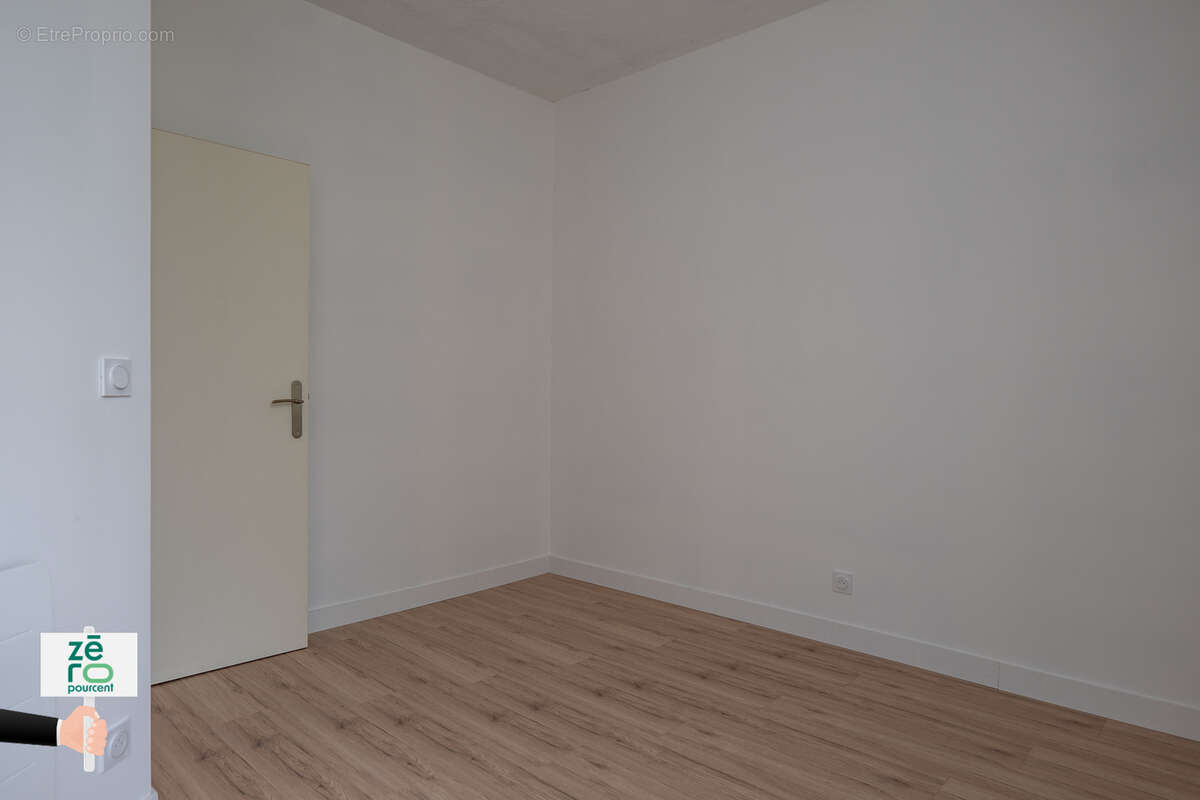 Maison à CHAMPAGNE-LES-MARAIS