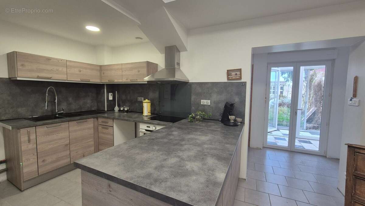 Maison à SIN-LE-NOBLE