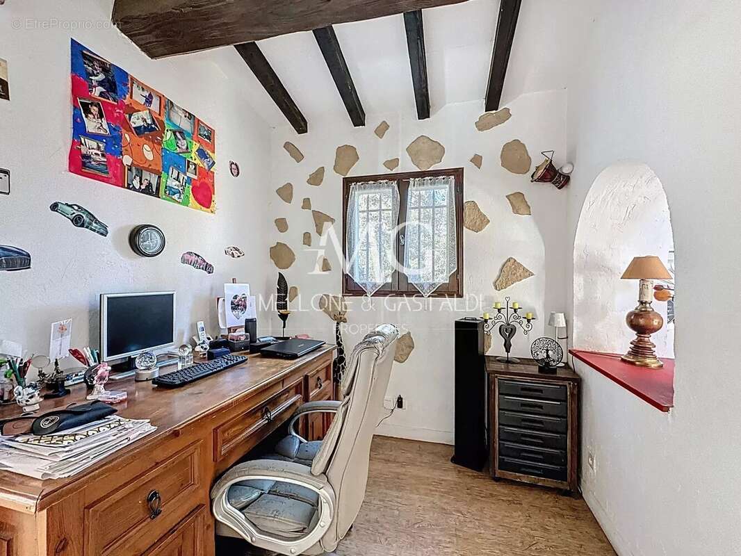 Maison à MOUGINS