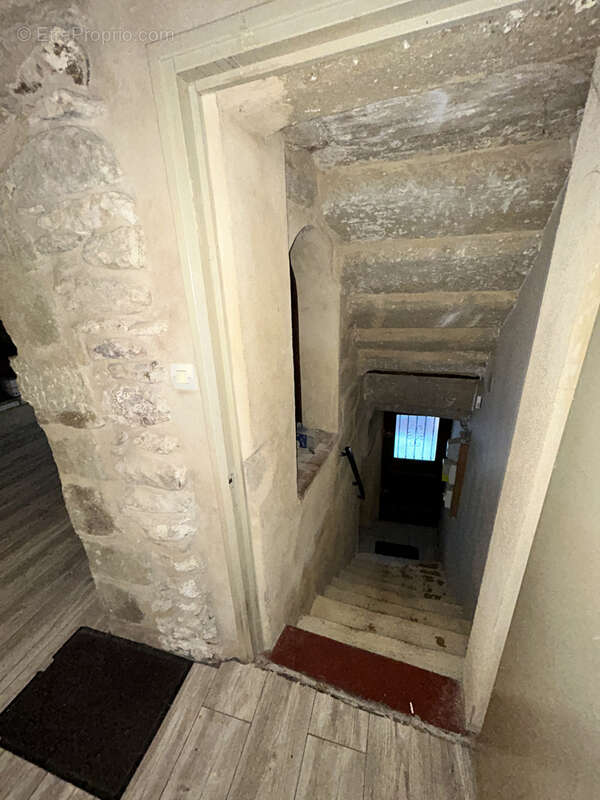 Maison à SAINT-QUENTIN-LA-POTERIE