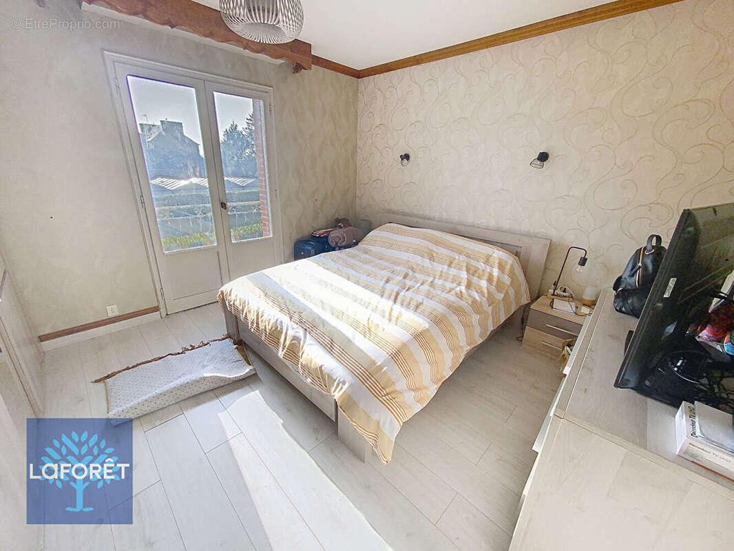 Appartement à FOUGERES