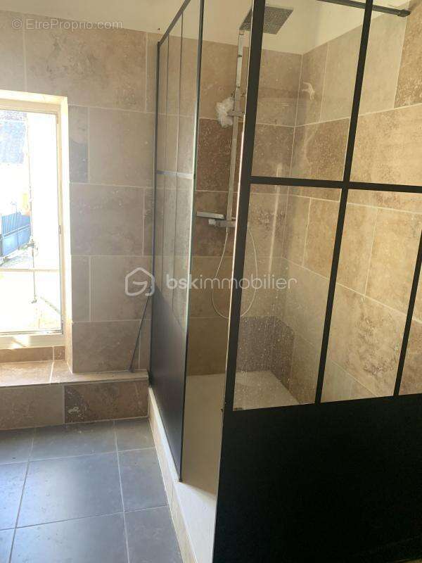 Commerce à JOUE-LES-TOURS