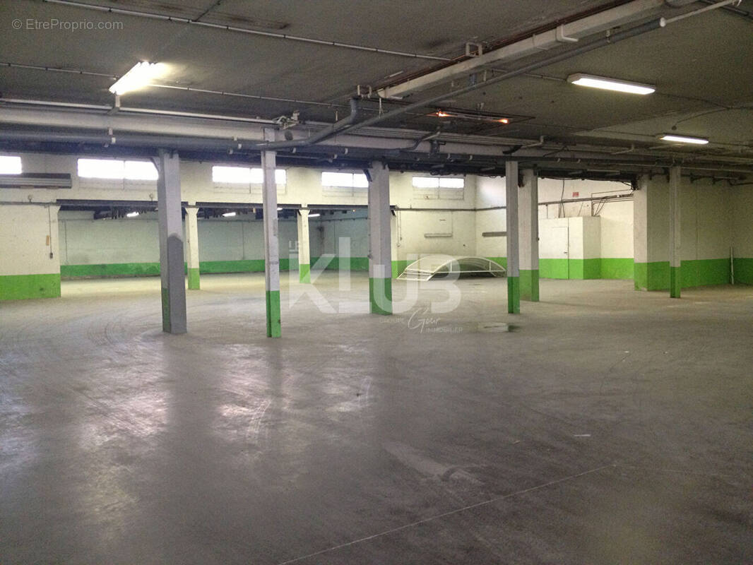 Commerce à MARSEILLE-15E