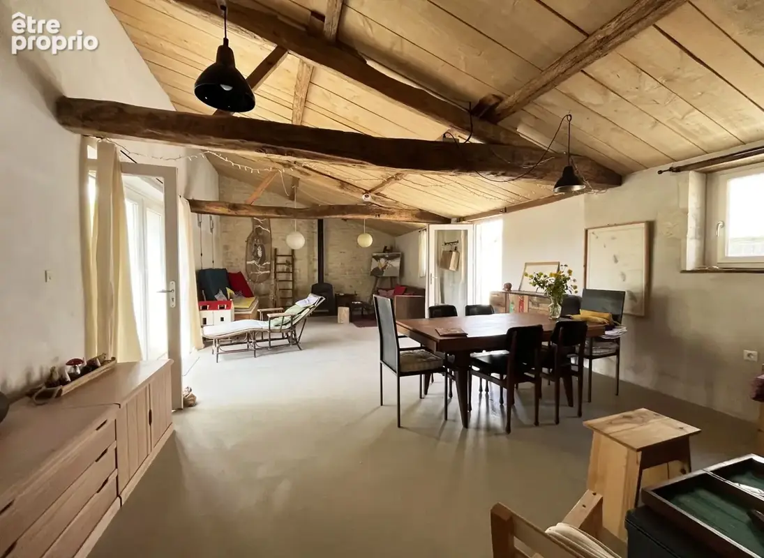 Maison à vendre 7 pièces avec dépendance sur terrain de 1140 m² AUMAGNE (17) - photo 12