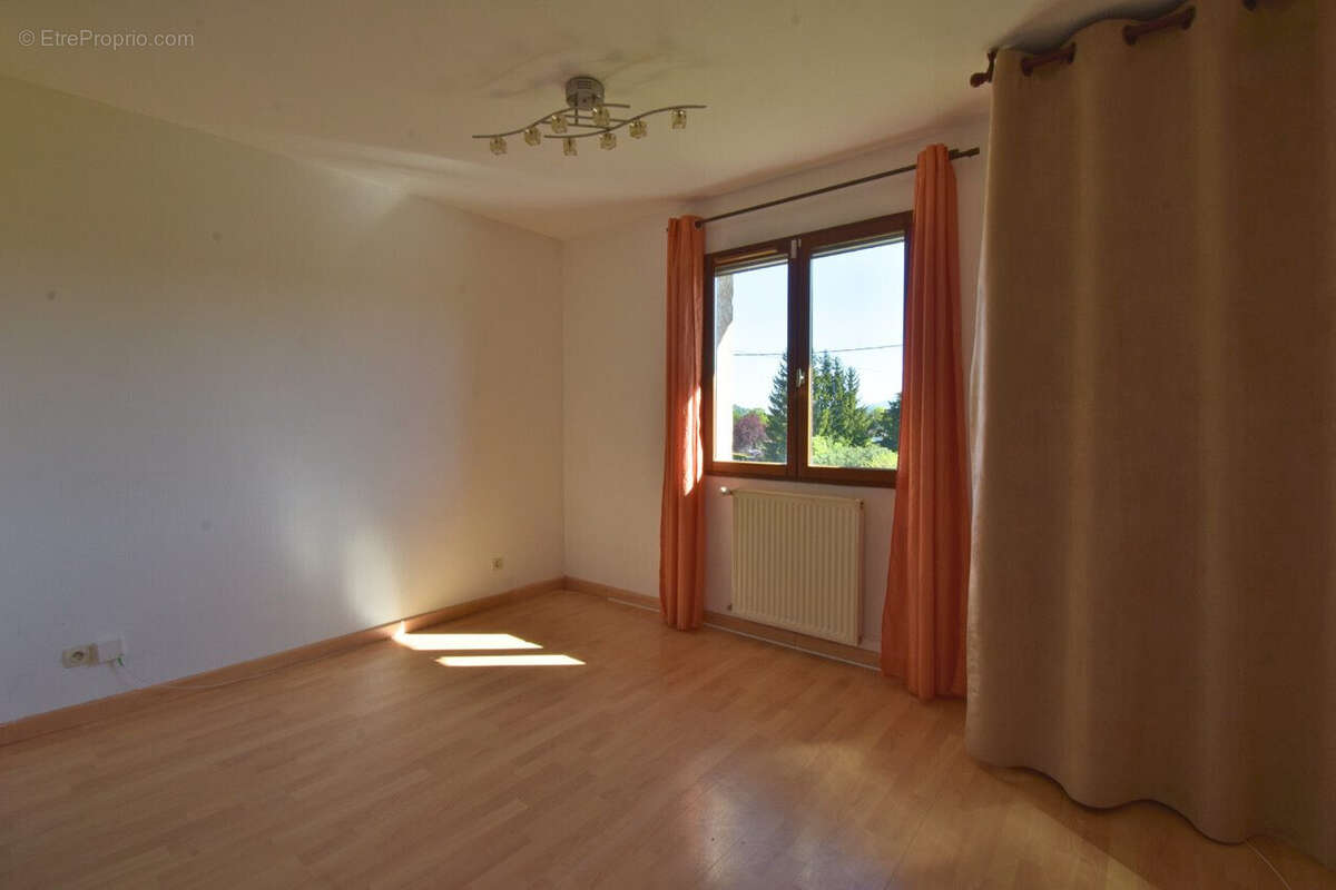 Maison 130 m² à Monnetier-Mornex  - photo 5