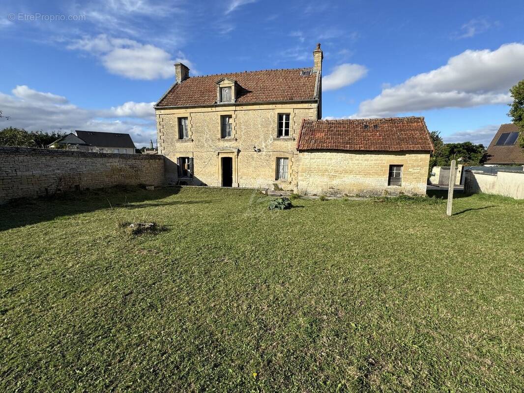 Maison à THAON