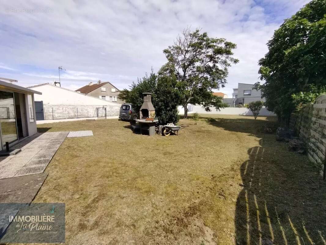 Maison à LA PLAINE-SUR-MER