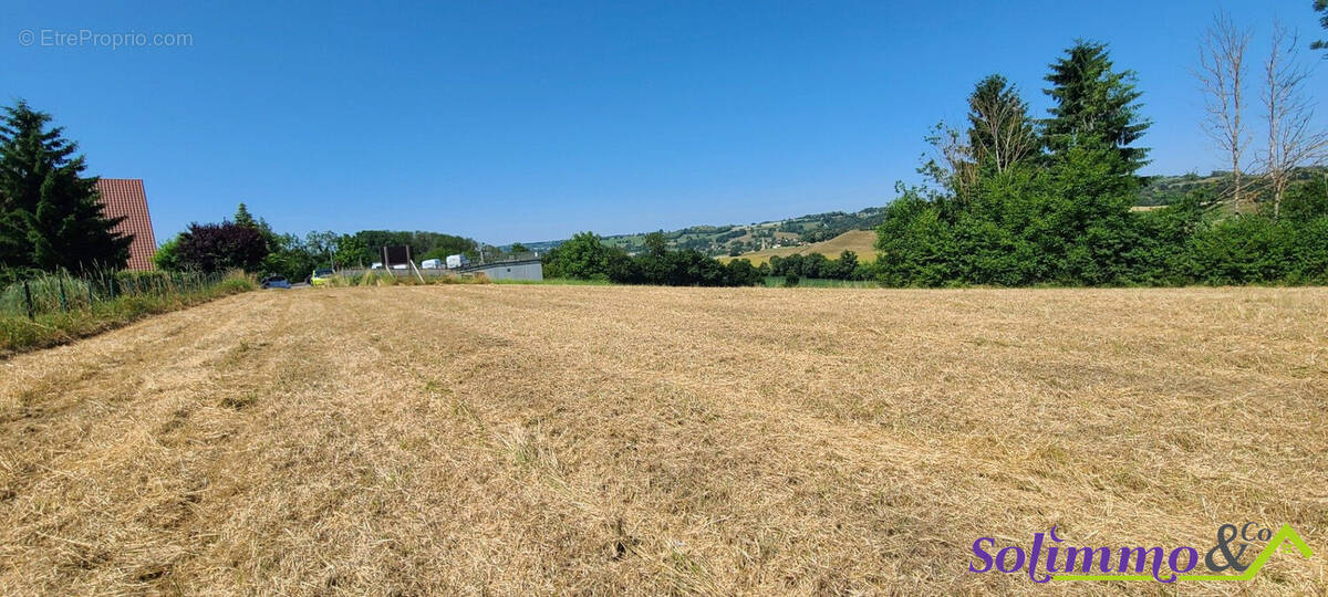 Maison à MONTFERRAT