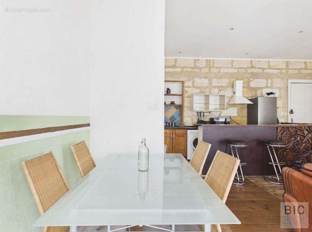 A  vendre grand T2 bis meublé - photo 4