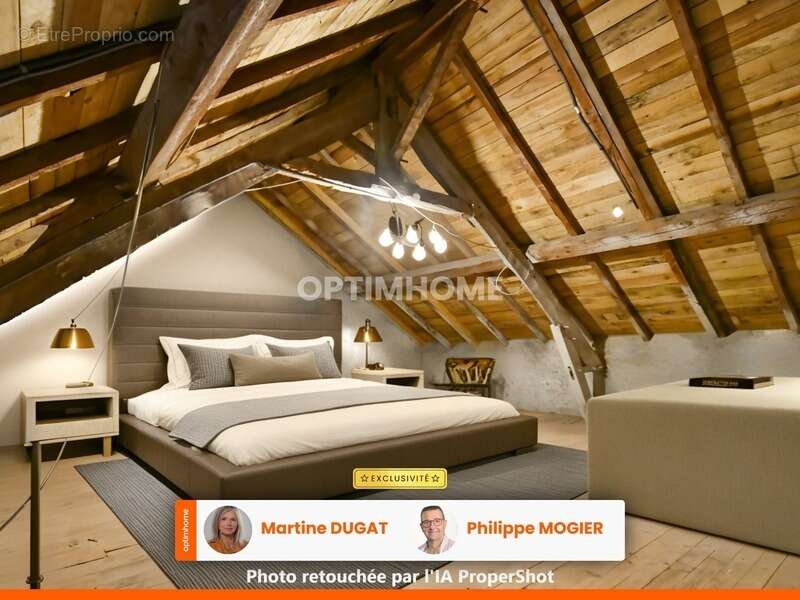 Maison à CREUZIER-LE-VIEUX