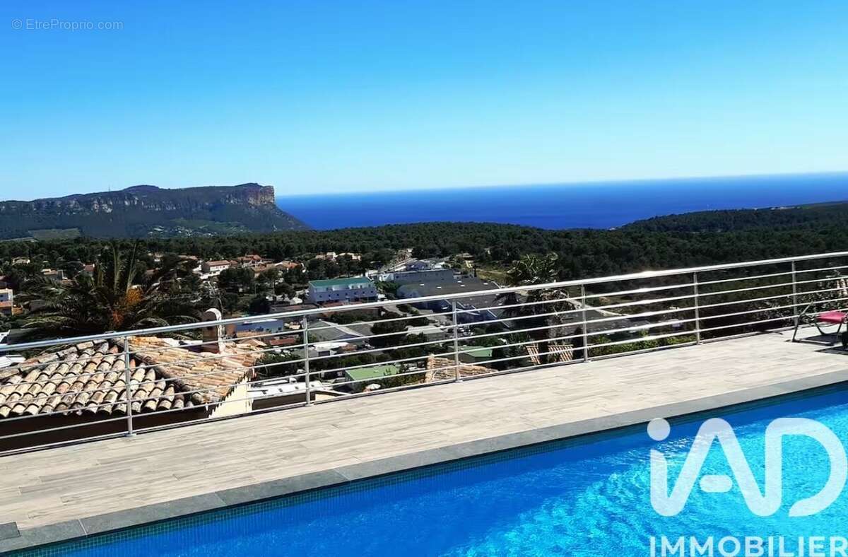 Photo 2 - Maison à CARNOUX-EN-PROVENCE