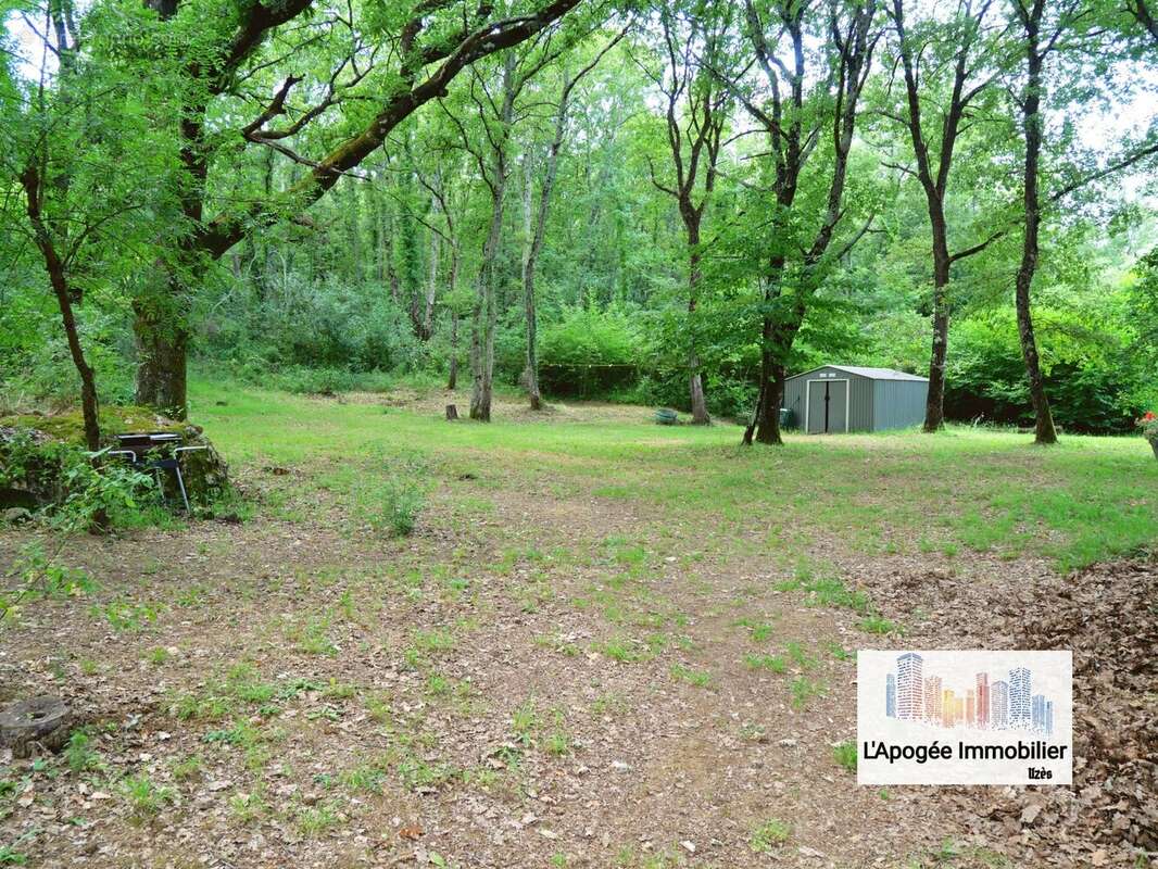 Terrain à UZES