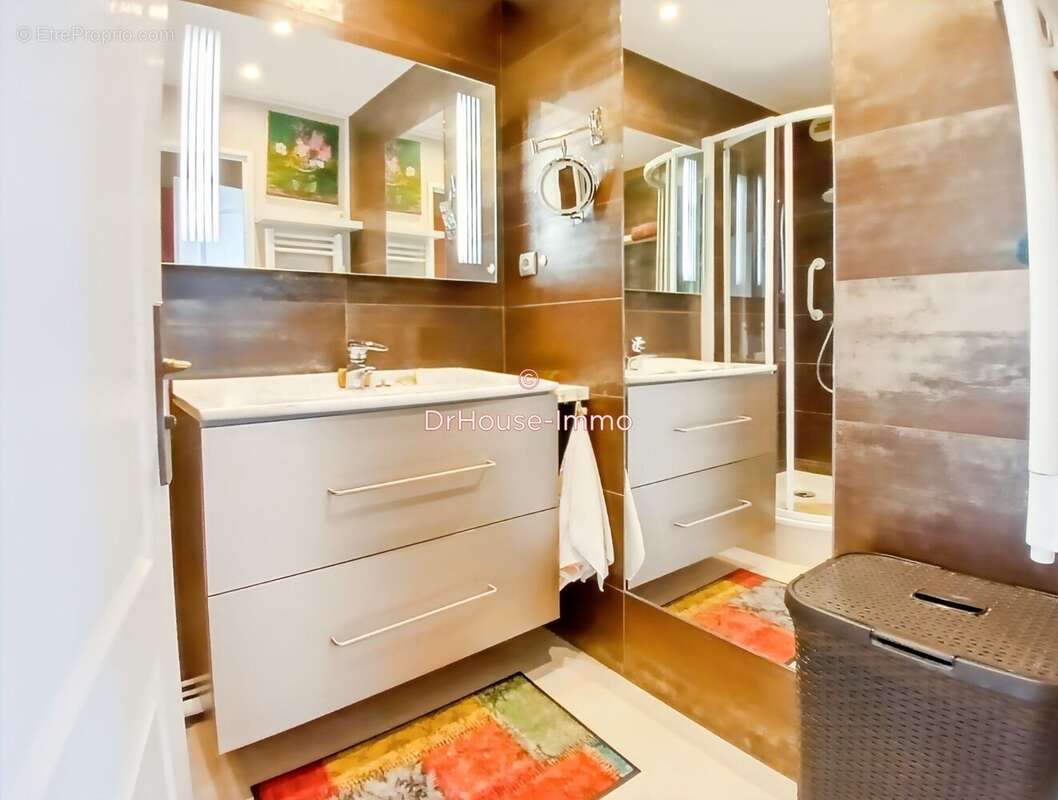 Appartement à ROSNY-SOUS-BOIS