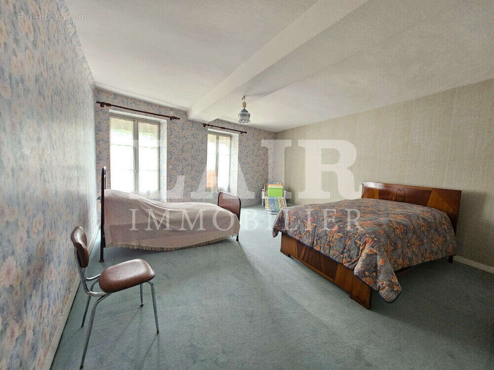 Maison à VILLAINES-LA-JUHEL