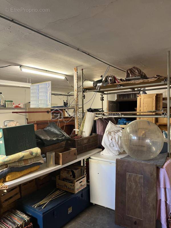 Commerce à MOUTIERS