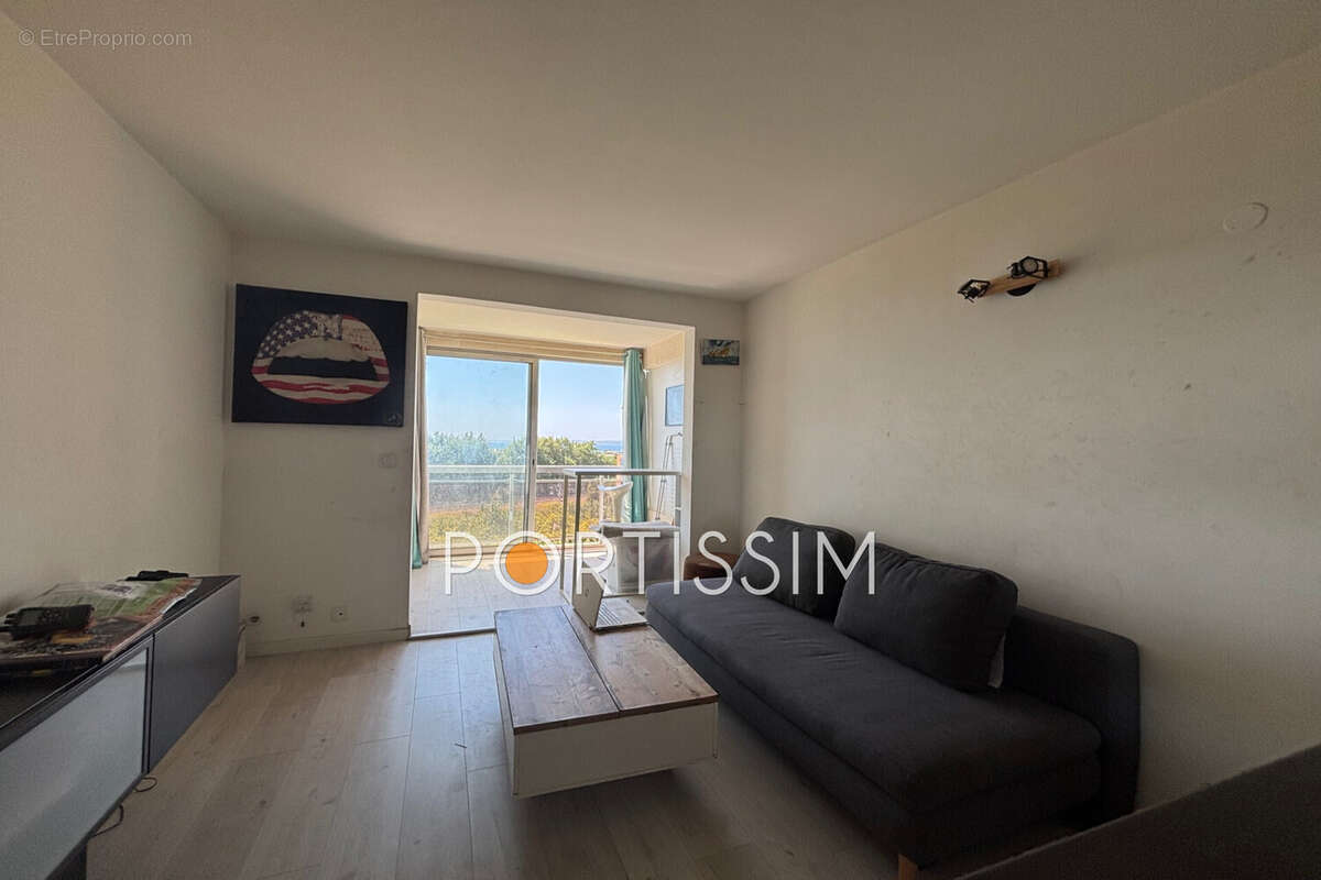 Appartement 30 m² à Saint-Laurent-Du-Var  - photo 7