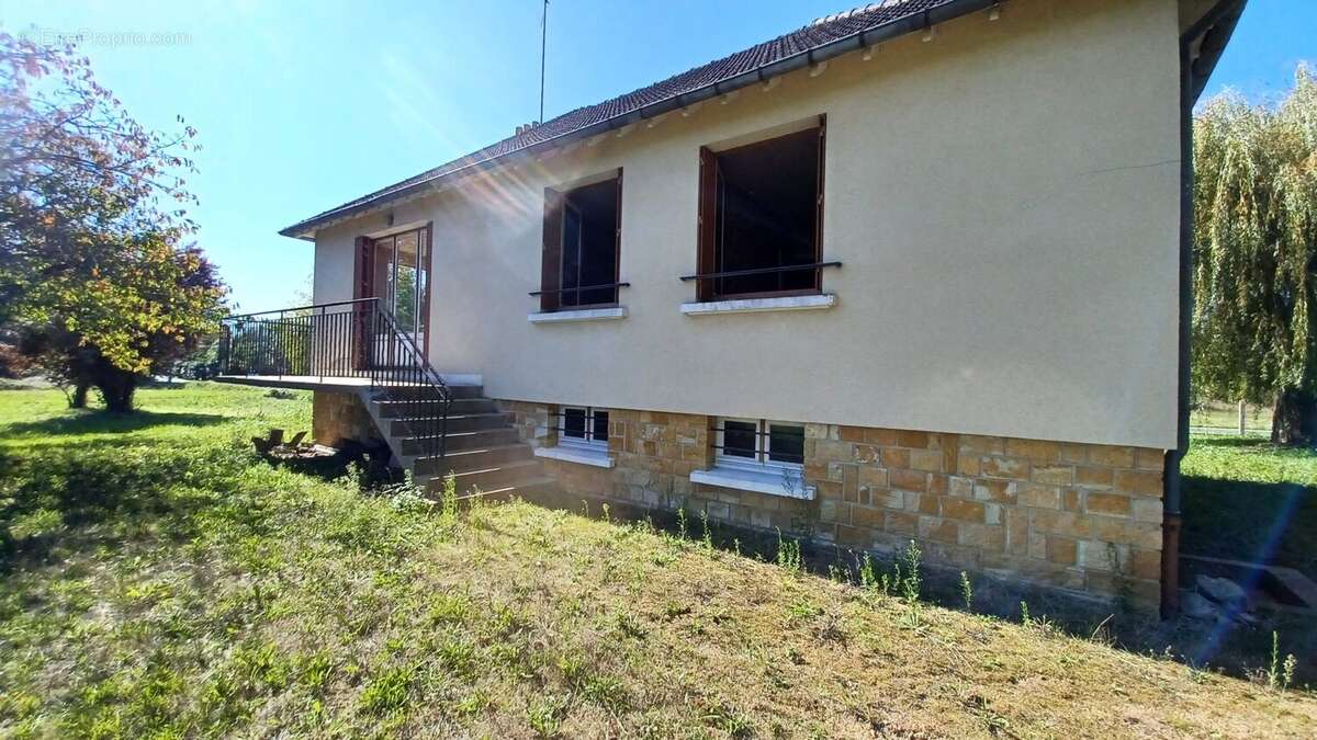 Maison à CONTRES