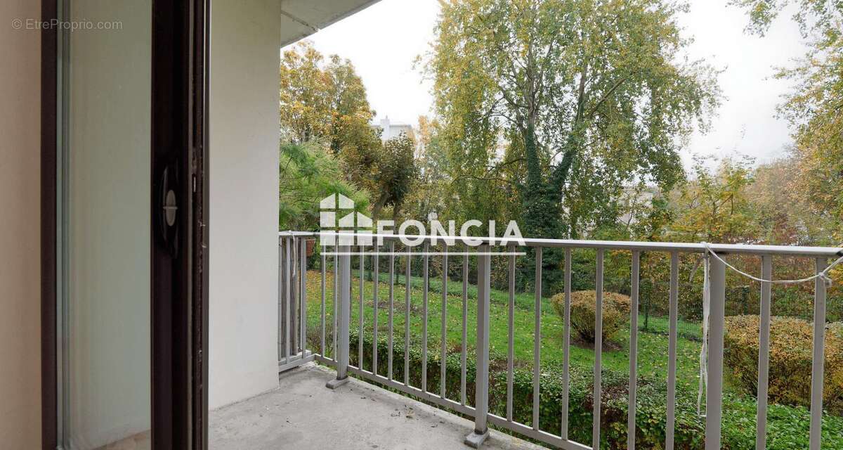 Appartement à ATHIS-MONS