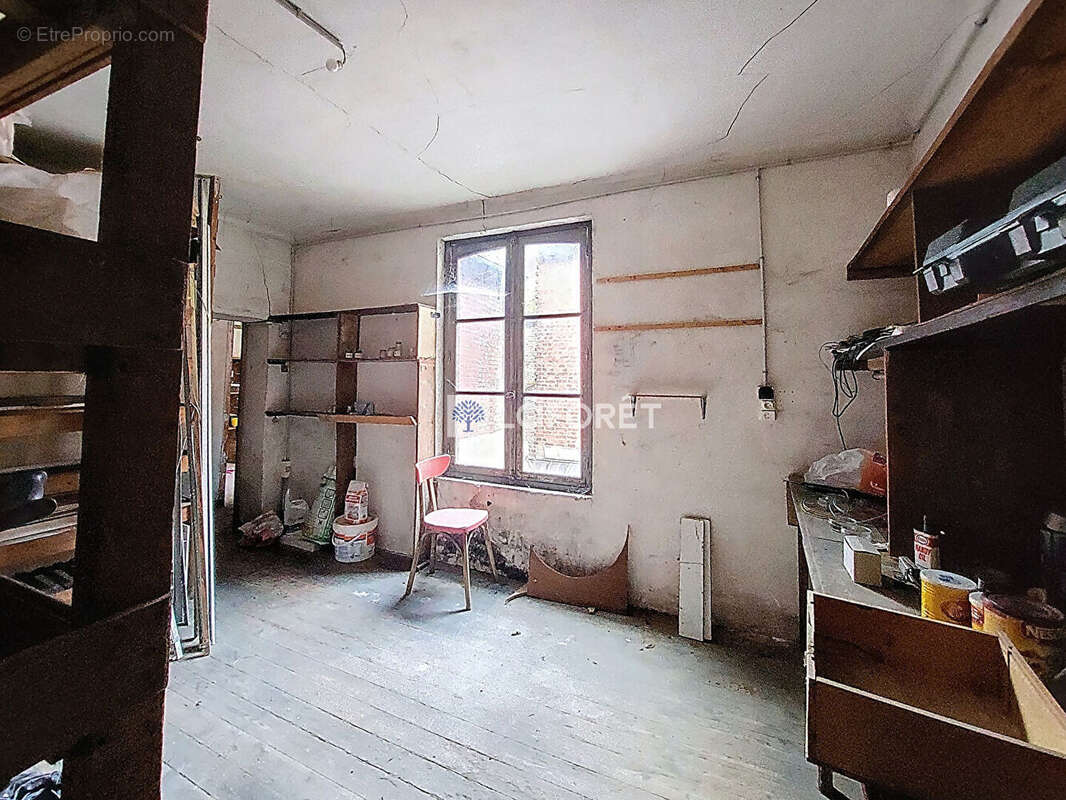 Appartement à LA FERE