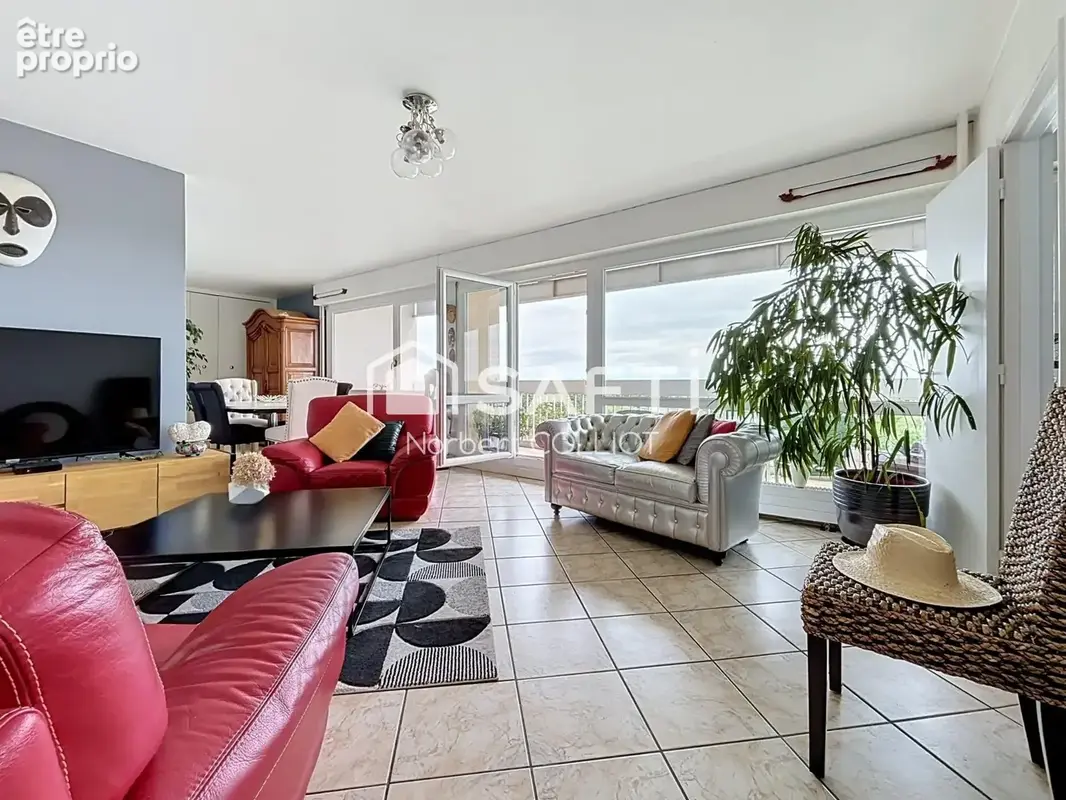 Photo 1 - Appartement à ELANCOURT