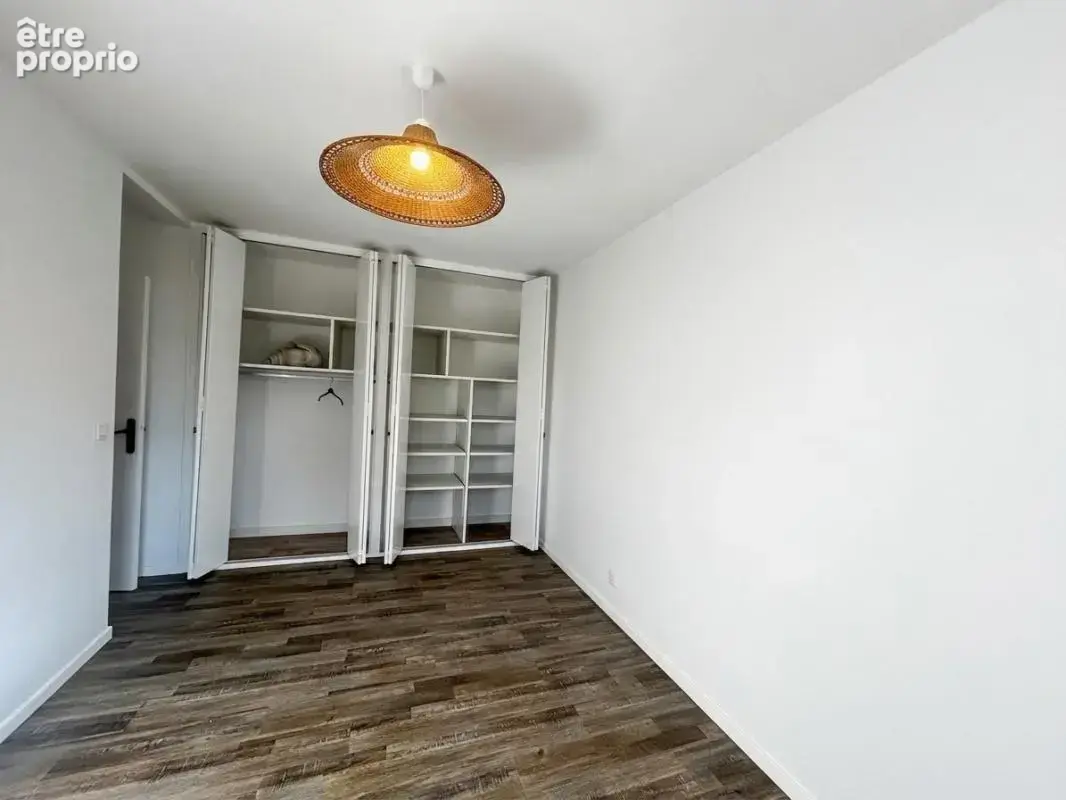 EXCLUSIVITÉ ,T2 spacieux entièrement rénové de 65,26 m² avec parking privatif - photo 6
