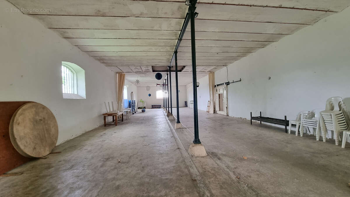 Maison à COMPS