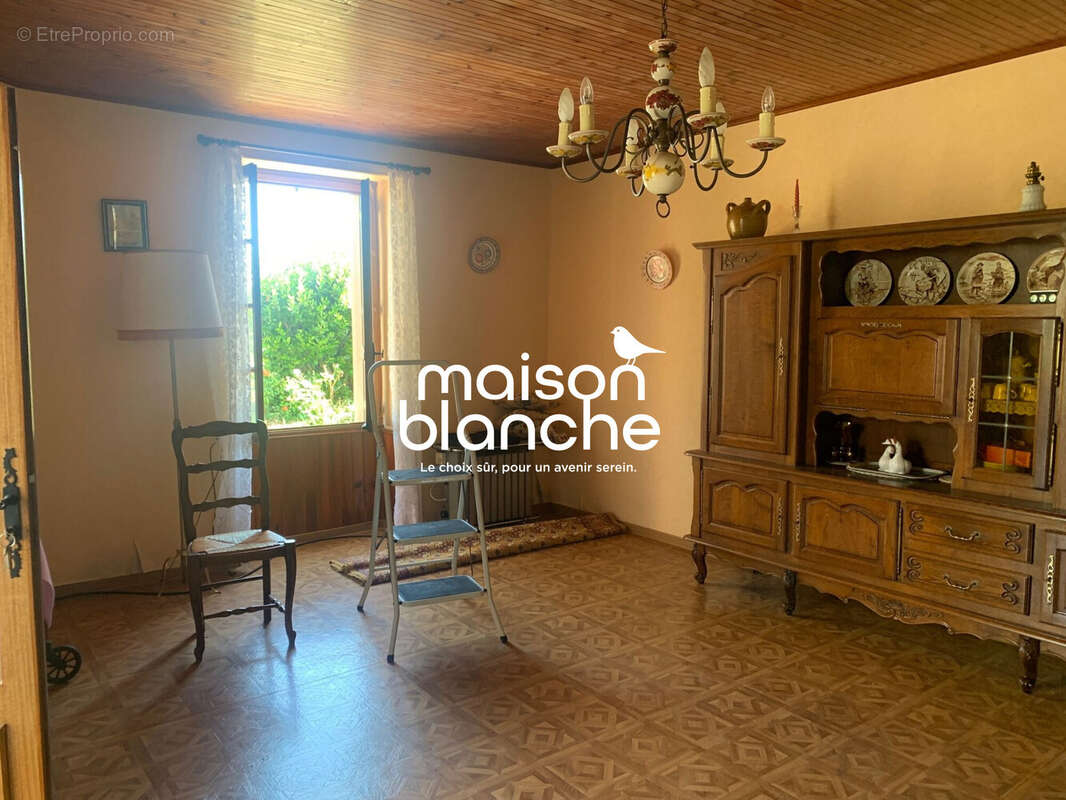 Maison à MAUZE-SUR-LE-MIGNON
