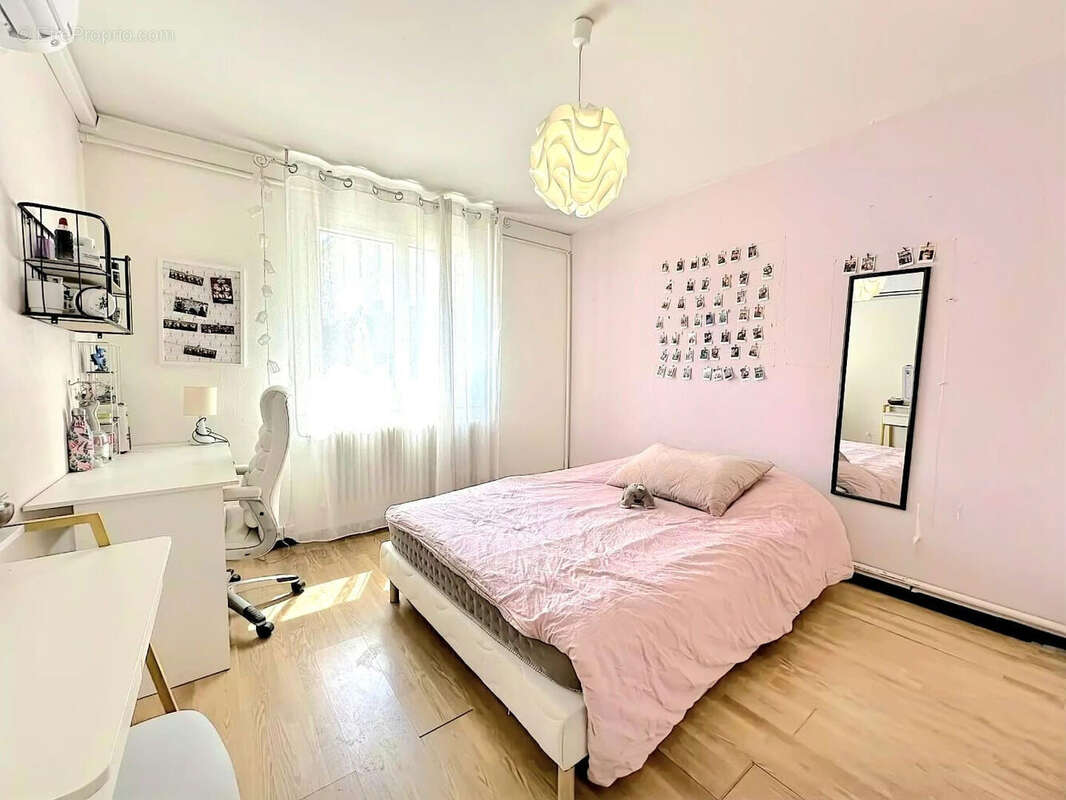 Maison à ROUSSILLON