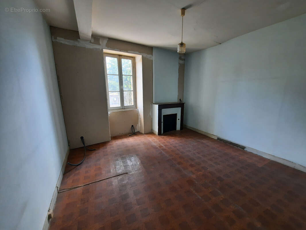 Maison à SAINT-SEVE