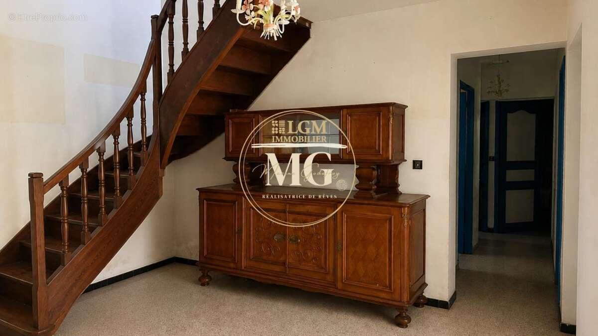 Maison - 7 pièces - 179m² - photo 6