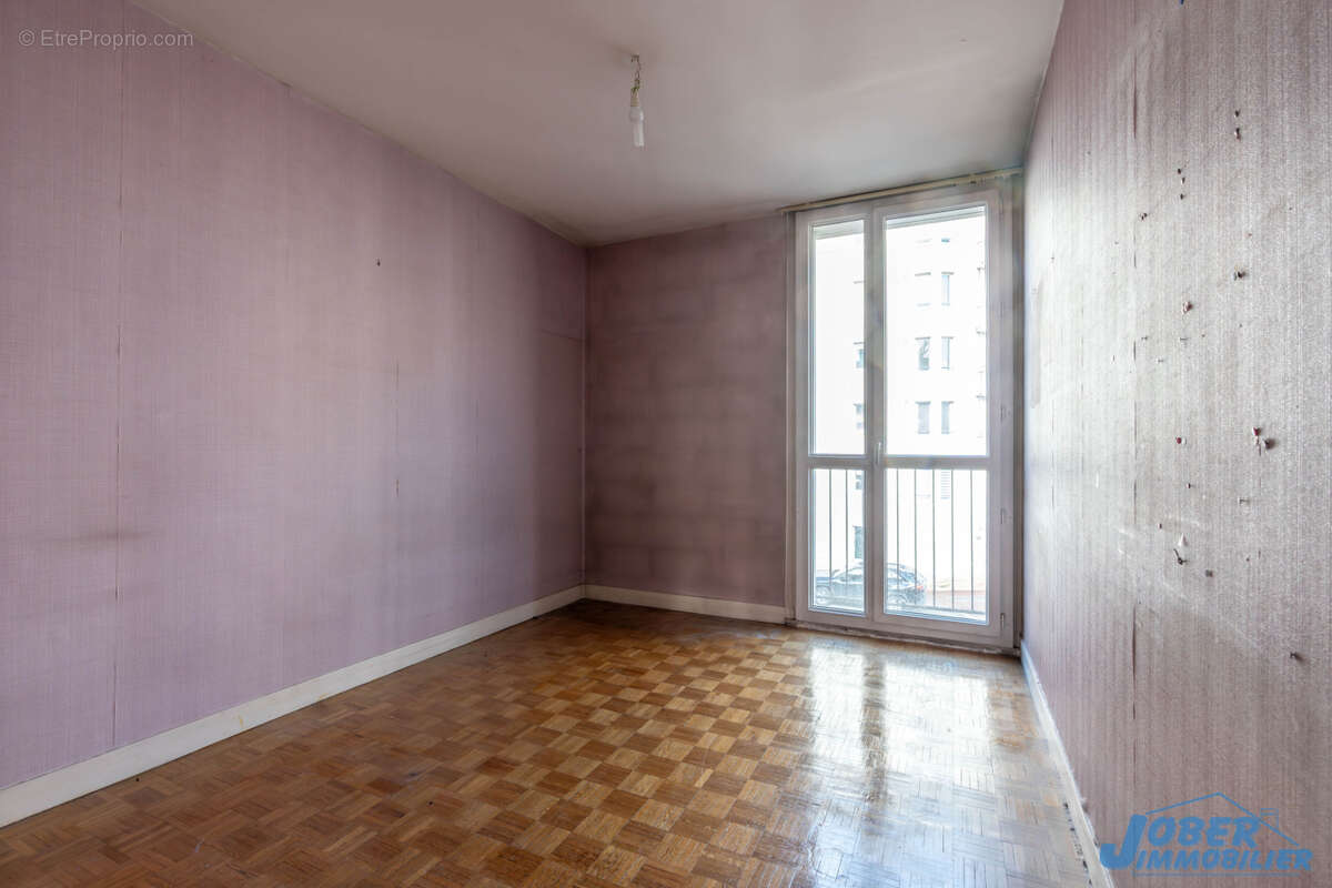 Appartement à NOGENT-SUR-MARNE