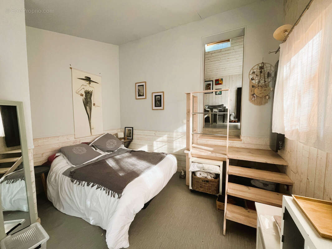 Maison à MESCHERS-SUR-GIRONDE