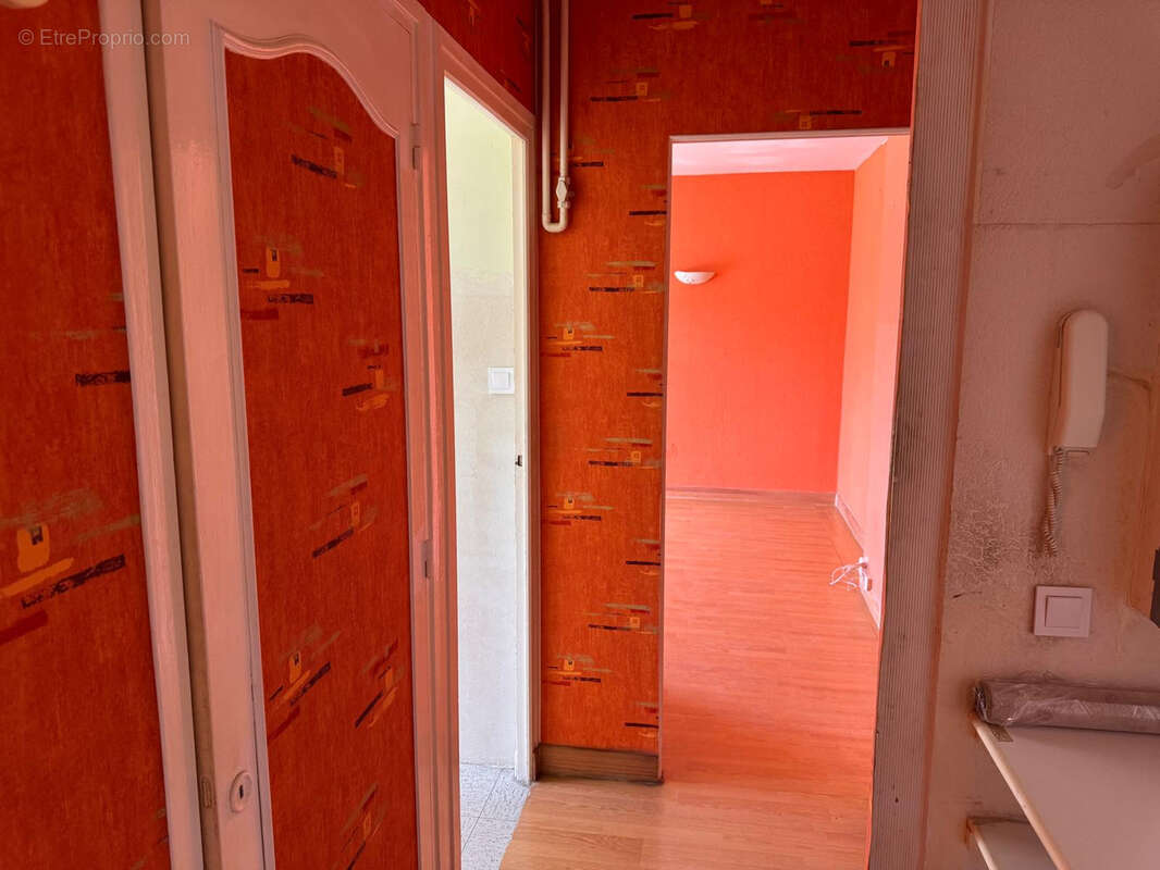 Appartement à LE PONT-DE-CLAIX