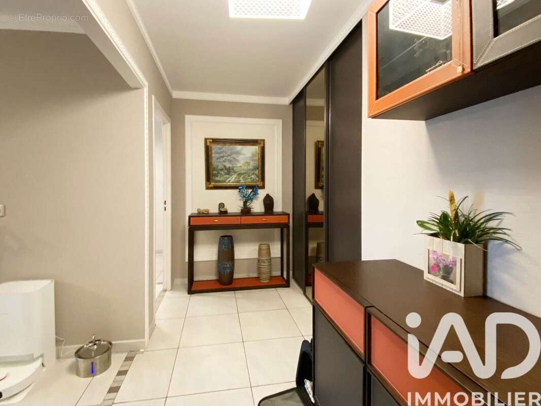 Photo 5 - Appartement à SURESNES