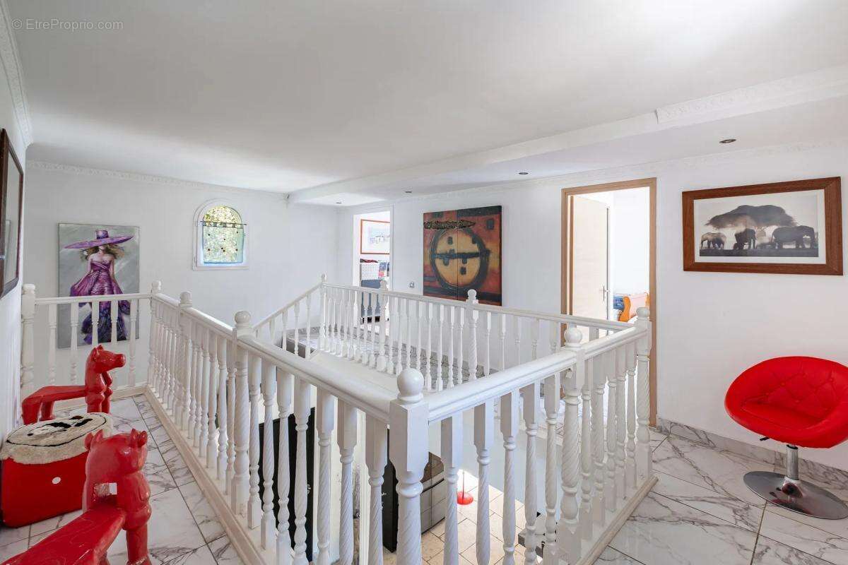 Maison à L&#039;ESCARENE