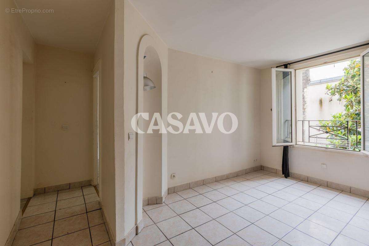 Appartement à PARIS-18E