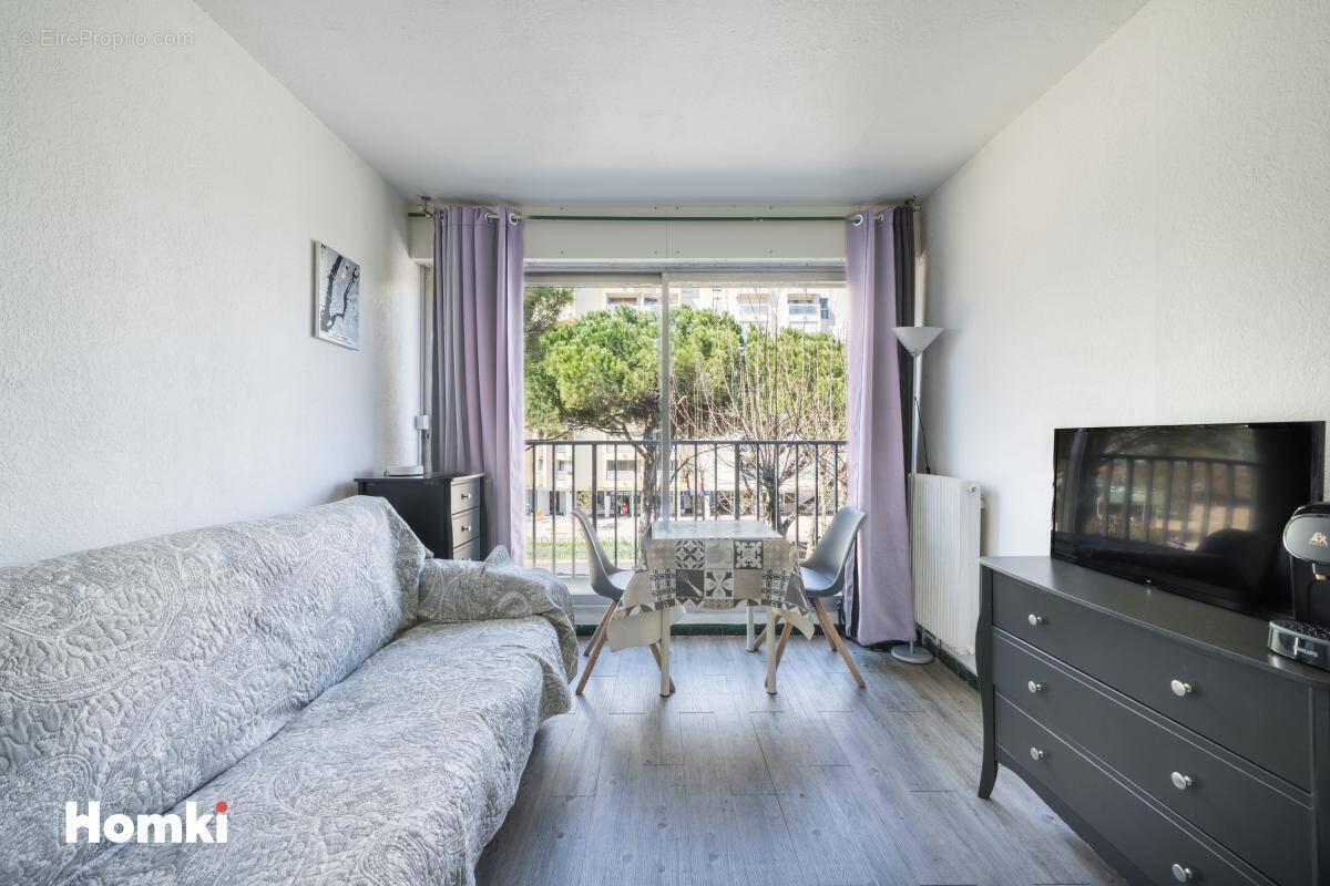 Appartement à MAUGUIO