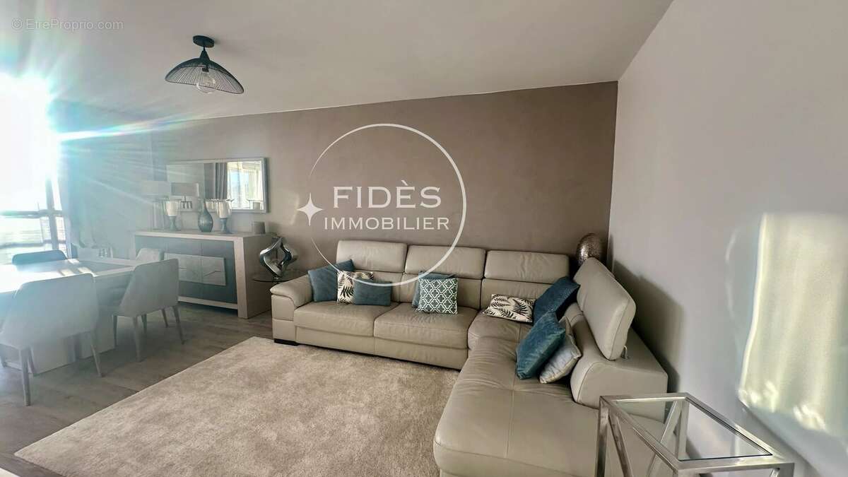 Appartement à MARSEILLE-8E