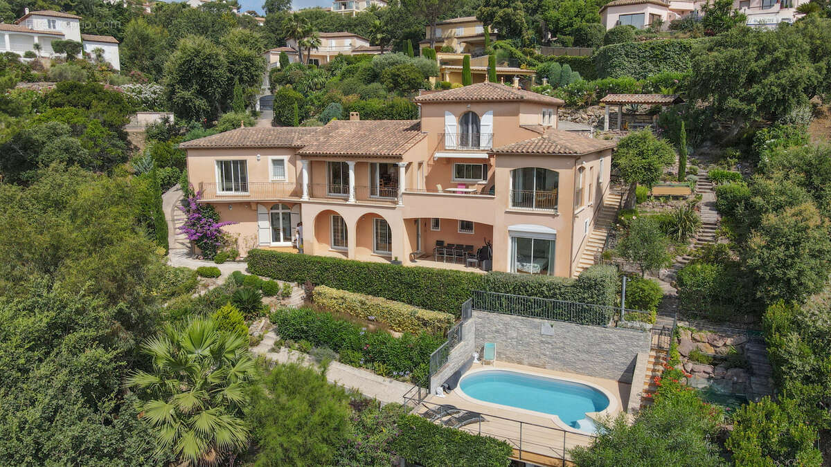 Maison à LES ADRETS-DE-L'ESTEREL