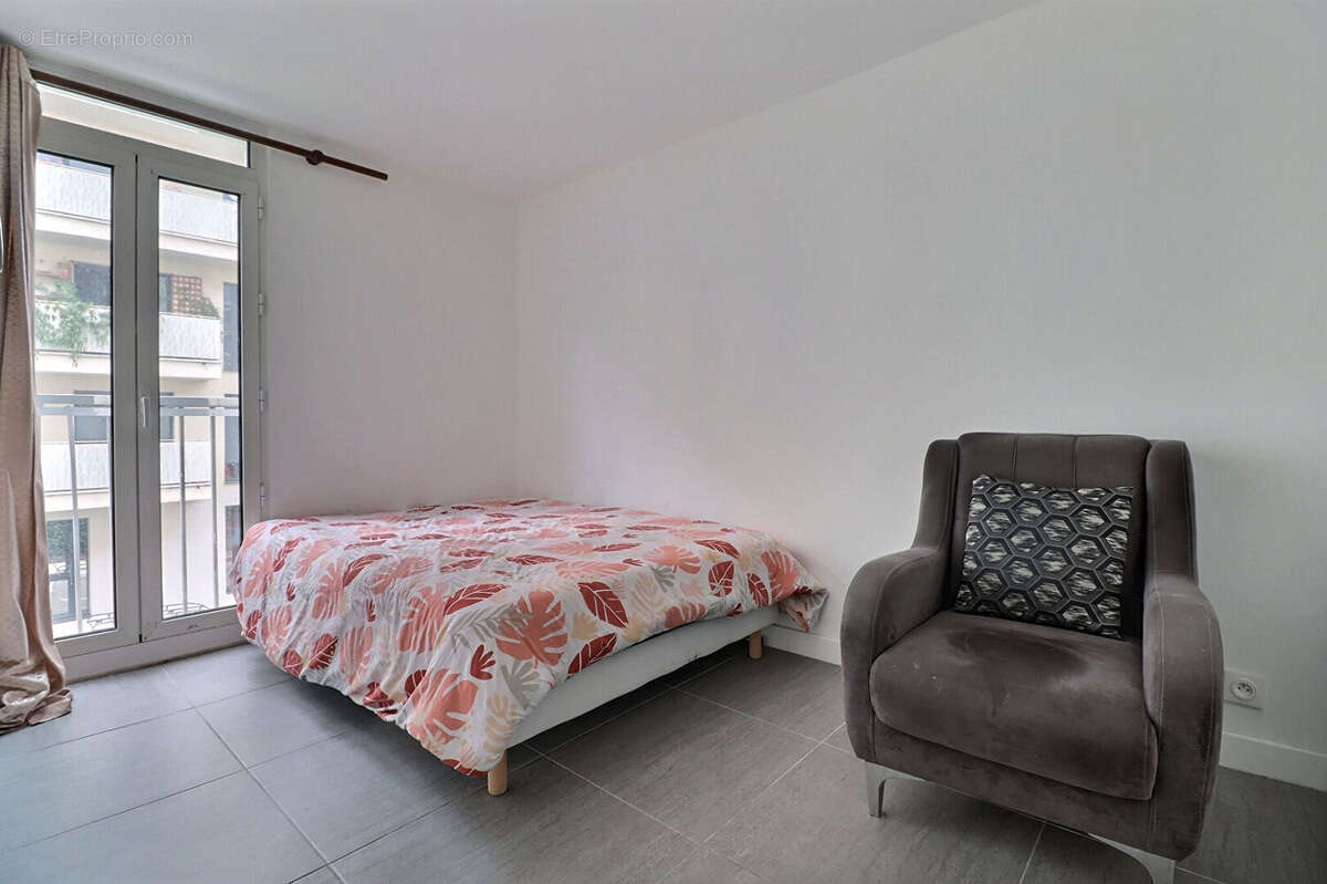 Appartement à AUBERVILLIERS