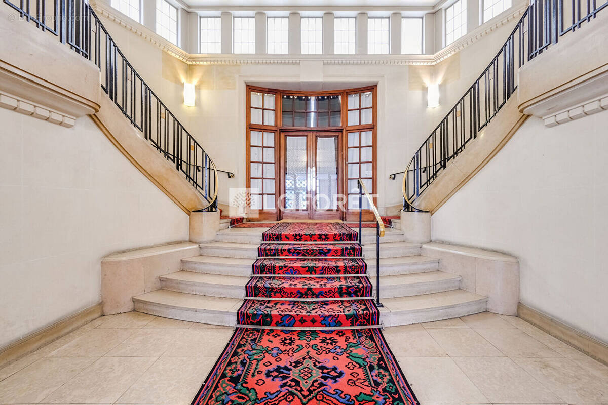 Appartement à PARIS-14E