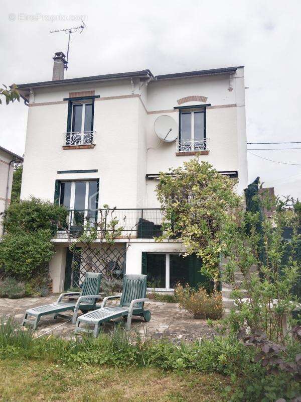 Maison à CROSNE