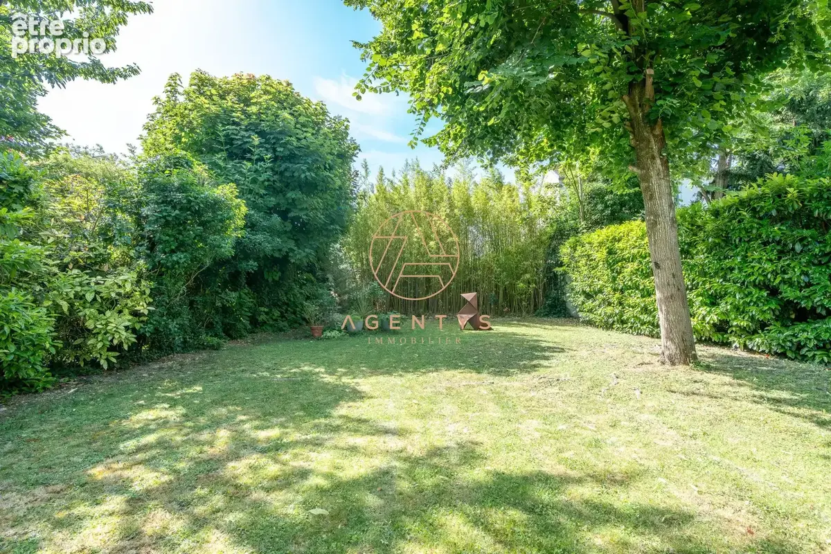 Maison 215 m² à Nogent-Sur-Marne  - photo 3
