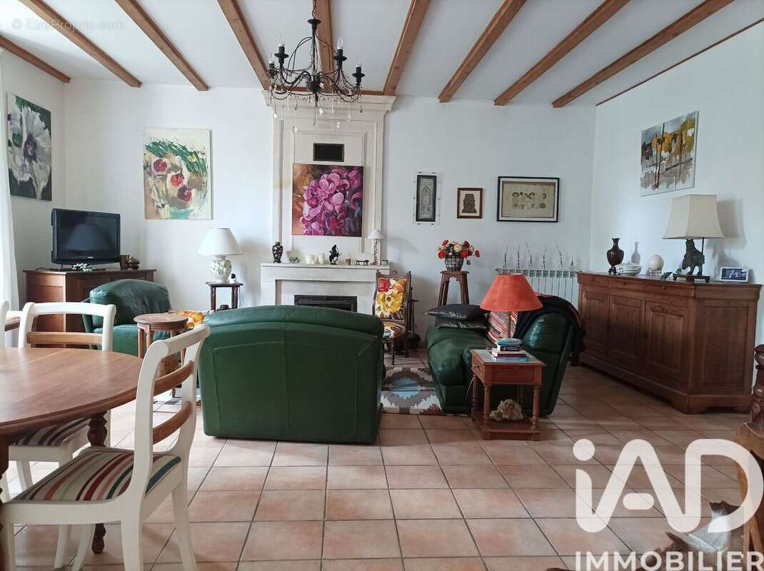 Photo 8 - Maison à CORME-ROYAL