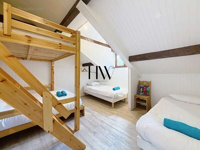 Maison à VETRAZ-MONTHOUX