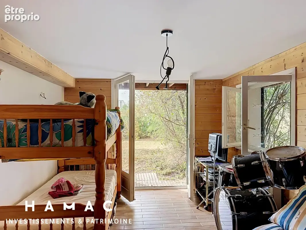 Chalet Grézieu-la-Varenne Centre 250 m² - photo 18