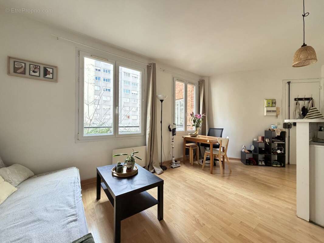 Appartement à PARIS-11E
