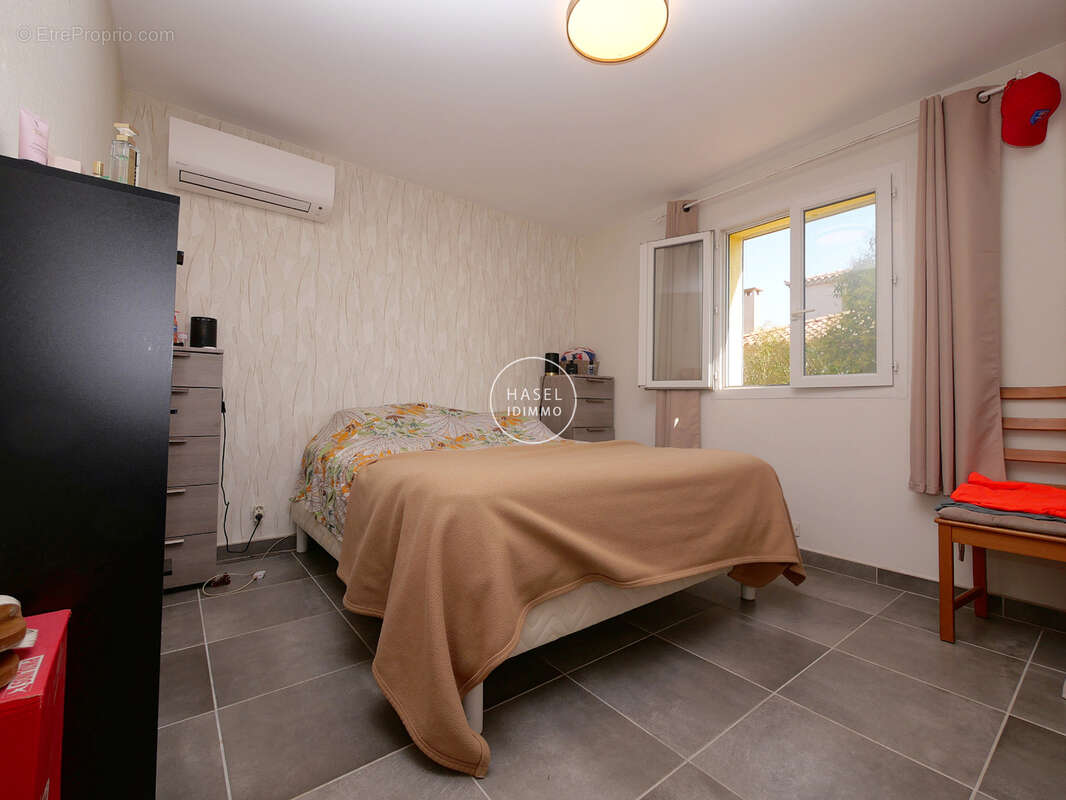 Villa en parfait état avec piscine, garage et grand jardin avec dépendance - photo 14
